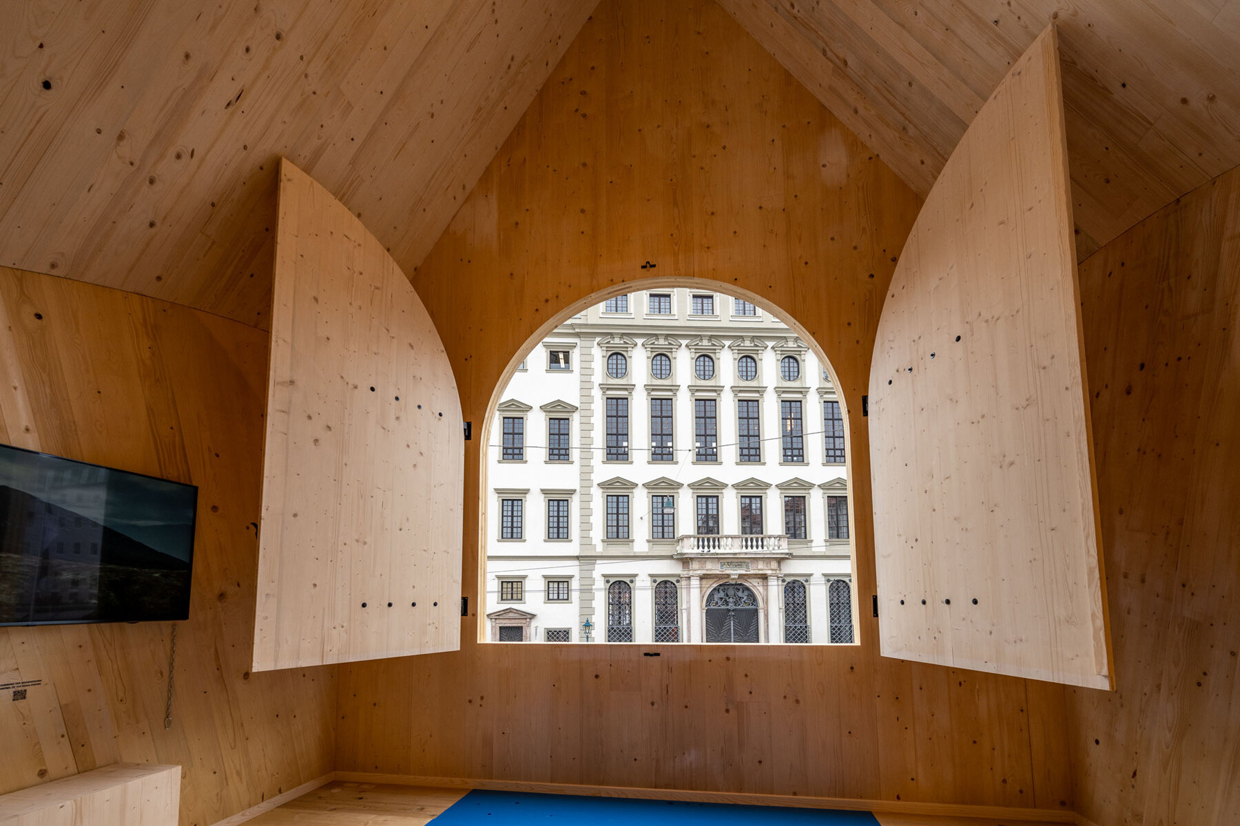 MVRDV-fuggerei-social-housing-augsberg-germany-designboom-07a