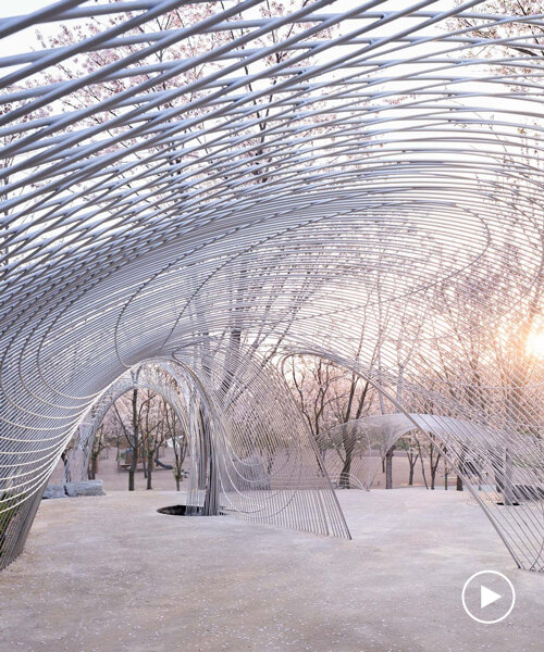 egret bay art museum's 'boundless theater' is a fluid cloud of woven steel mesh