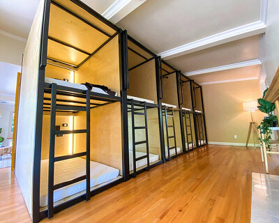 california-startup offers affordable capsule pods in shared living accommodation