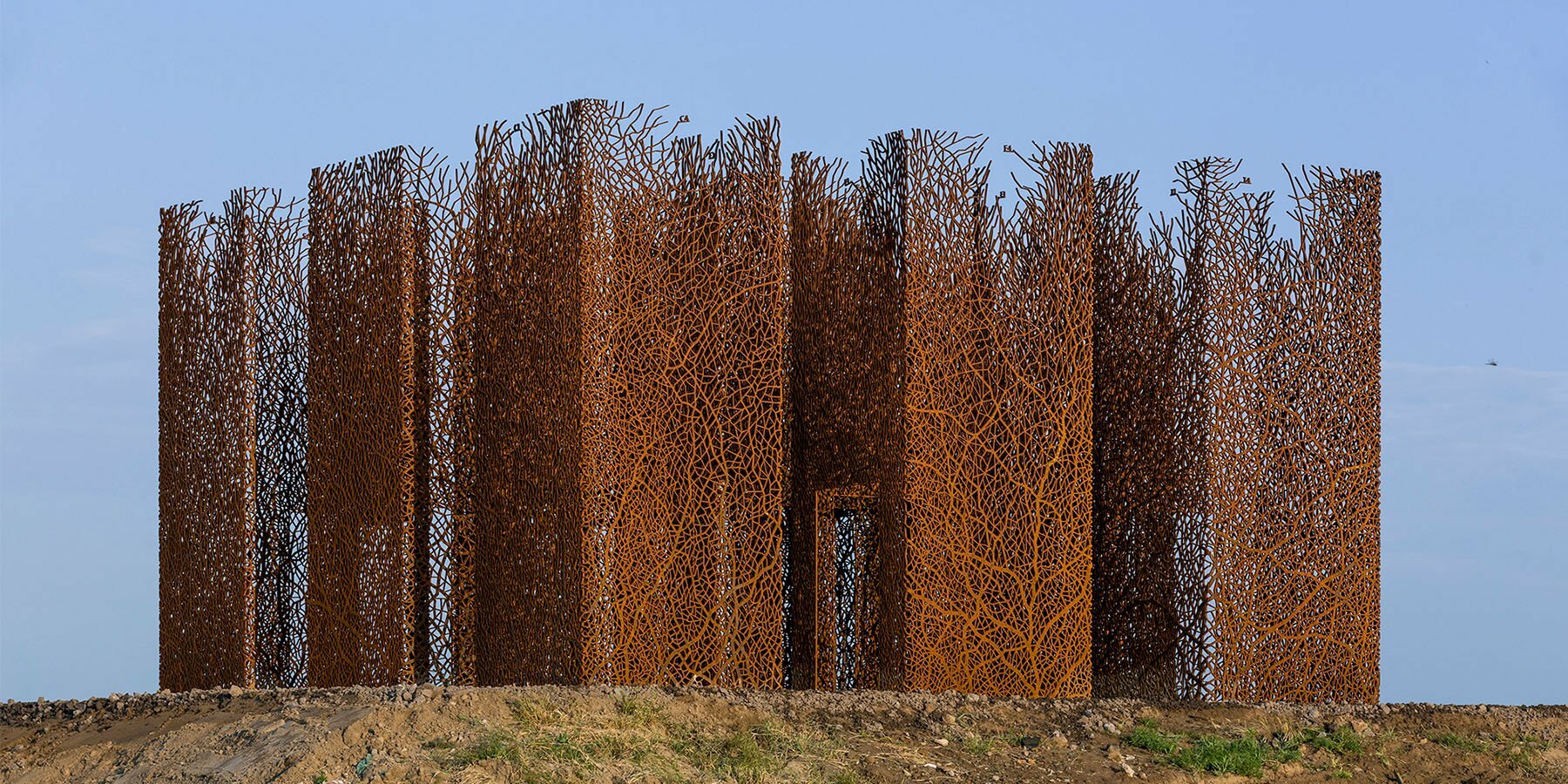 column-matrix-by-hu-quanchun-2-62790c4409e2f