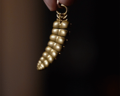 feel the creepy shake of coppertist.wu's rattlesnake tail pendant