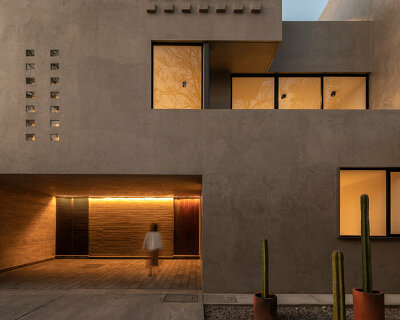 patios and perforations puncture espacio 18's 'pensamientos residencial' houses in mexico