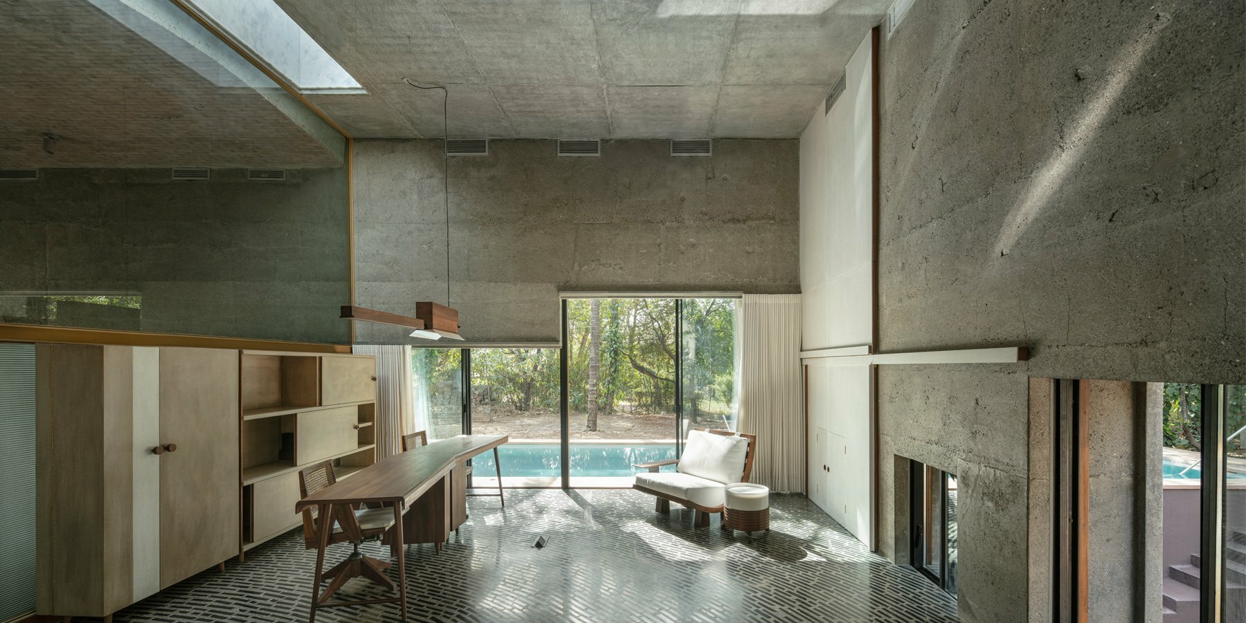 house-of-concrete-experiments-designboom-1800