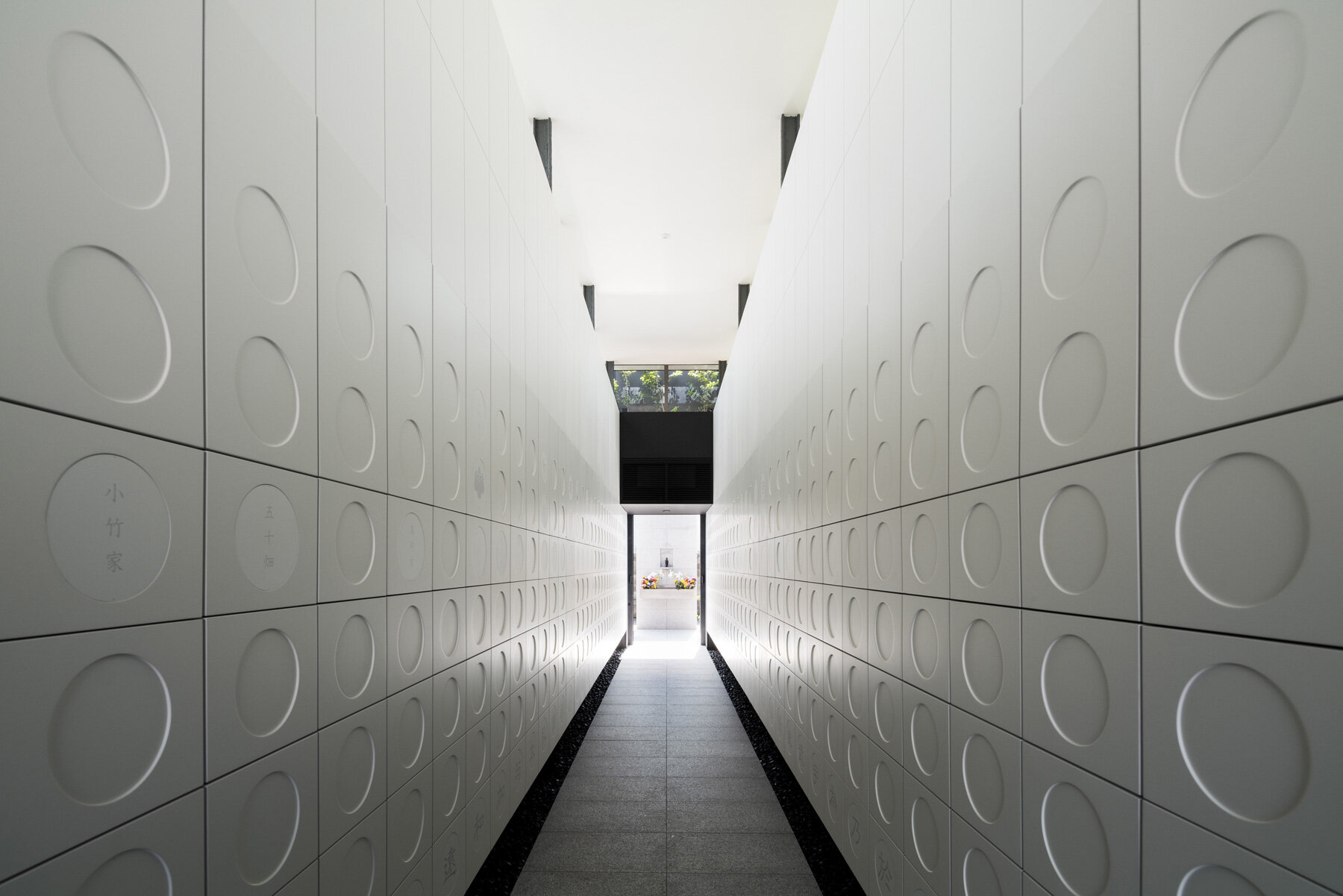 love-architecture-hyakutukiin-in-shumyo-temple-japan-designboom-large