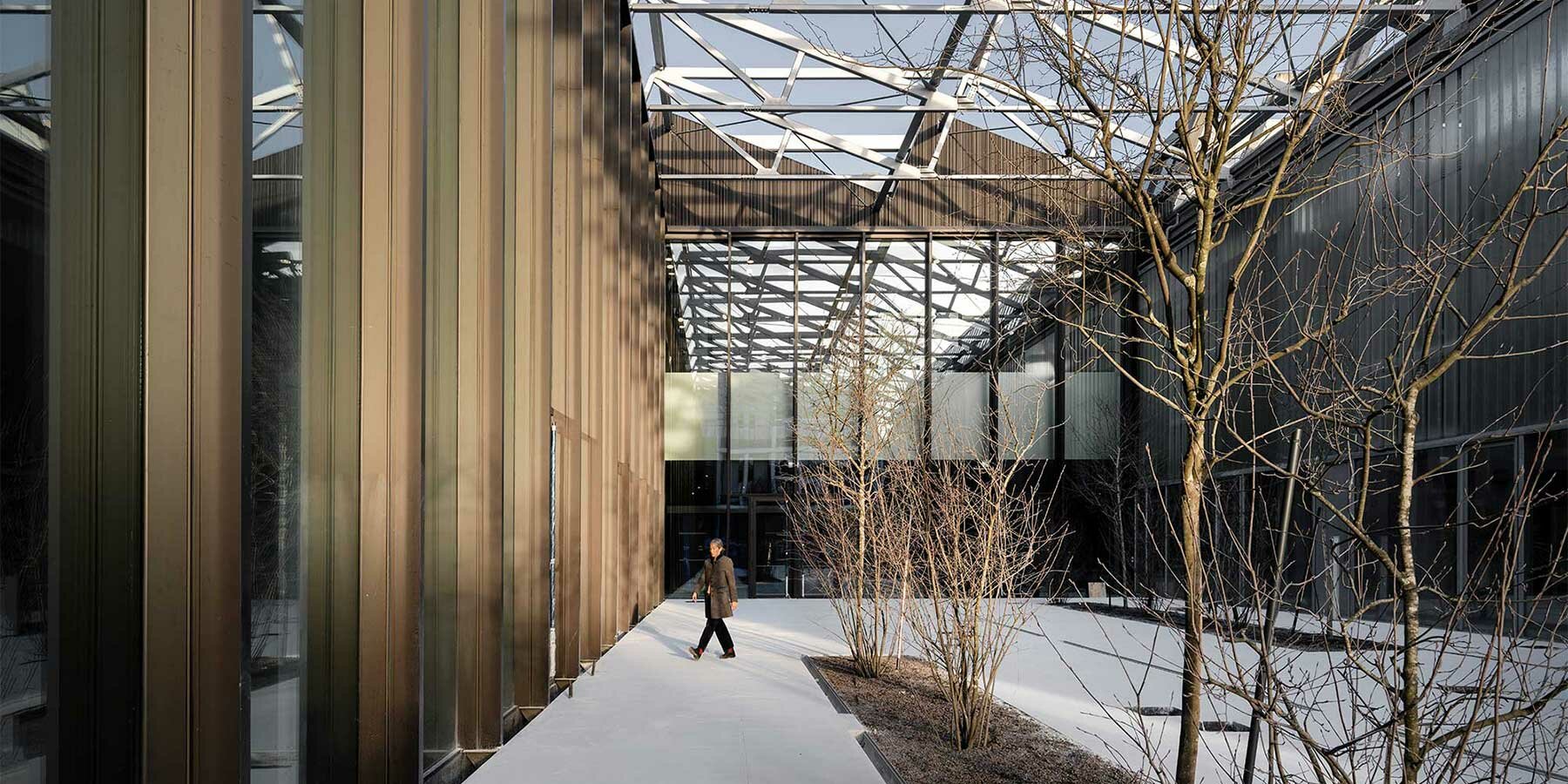 luxottica-digital-factory-designboom-full-2