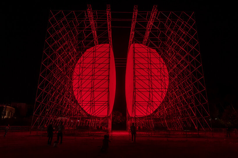 plásmata: refik anadol, SpY, tony oursler + more exhibit public digital artworks in athens