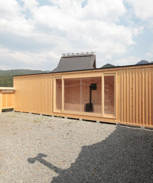 2M26 inserts tehen sauna in a 200-year-old japanese house’s courtyard