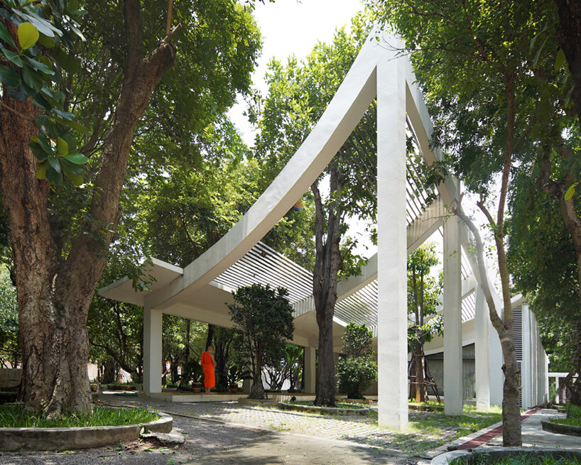 ekar architects walk house