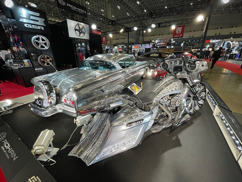 harley davidson with fully engraved metallic body takes tokyo auto salon 2022 by storm