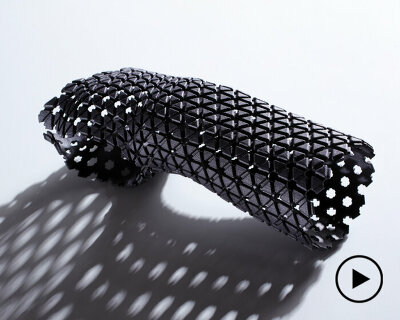 student-developed medical cast is made from plant extracts, recycled food, and bio-resins