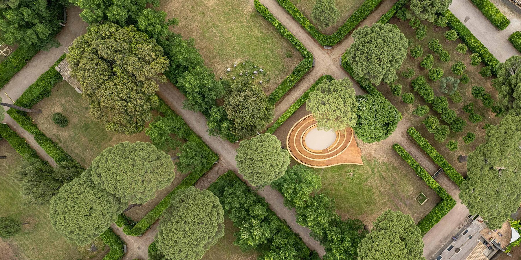 pavilion-lets-play-rome-dream-wooden-spiral-designboom-1800