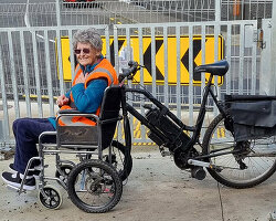 79-year-old husband built a wheelchair bike for his wife to enjoy outdoors together