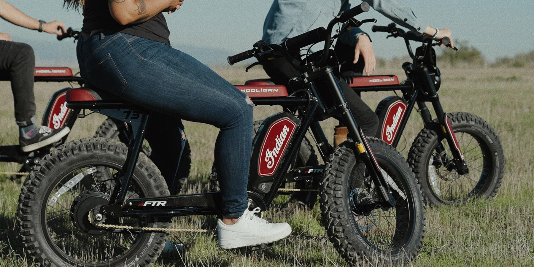 eftr-hooligan-1-2-indian-motorcycle-designboom-full-2