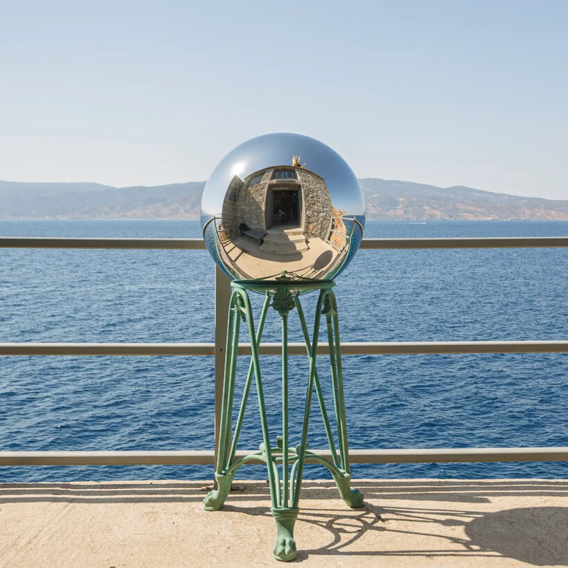 jeff koons transforms DESTE's project space in hydra into a metaphysical temple for apollo