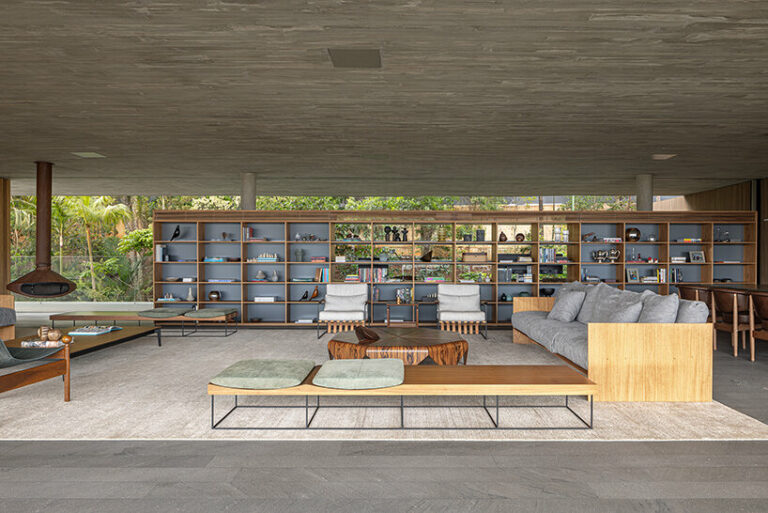 studio MK27 completes stilted 'minas house' in brazil