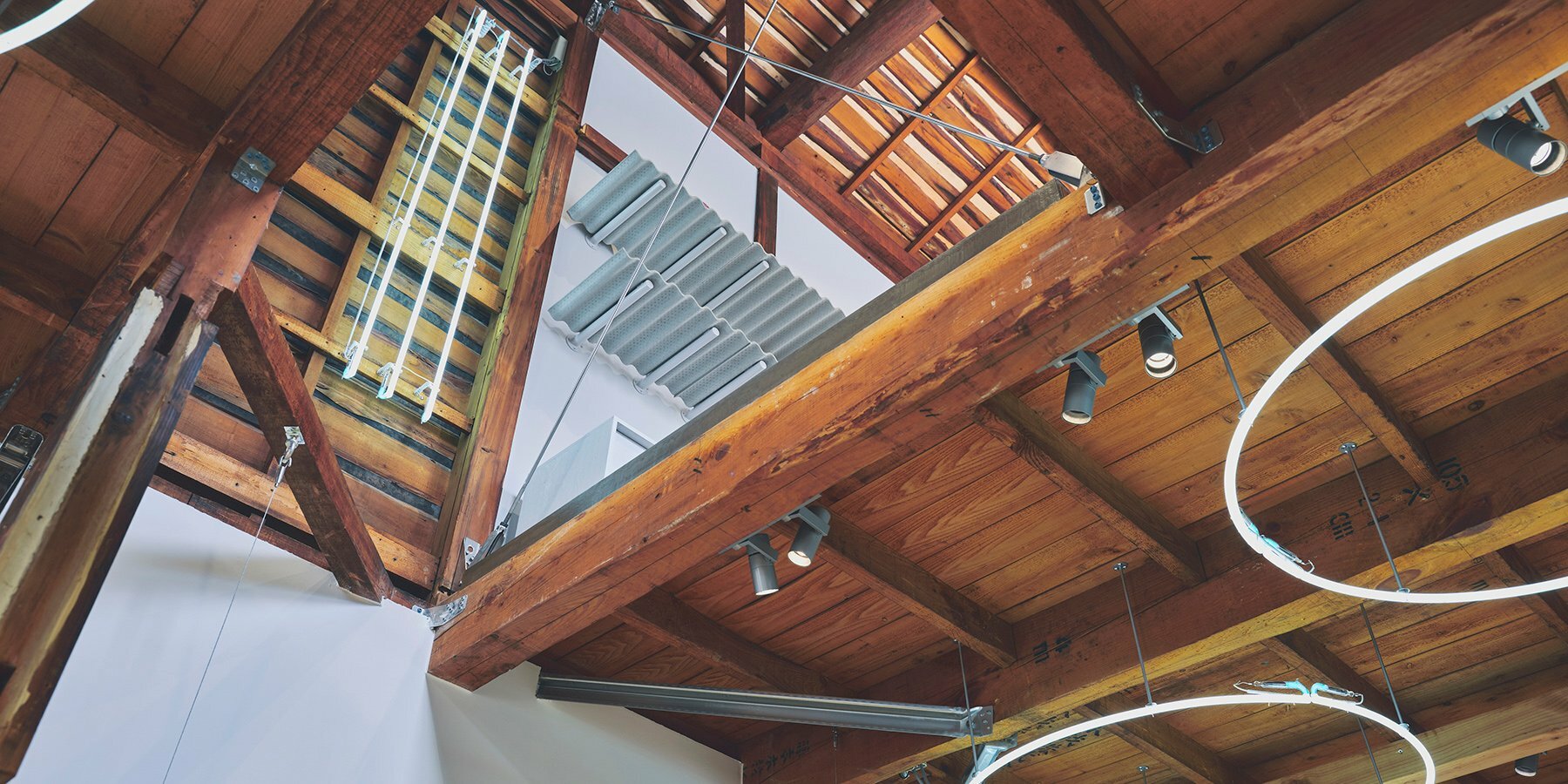 traditional-wooden-japanese-dwelling-apparel-store-kii-inc-designboom-1