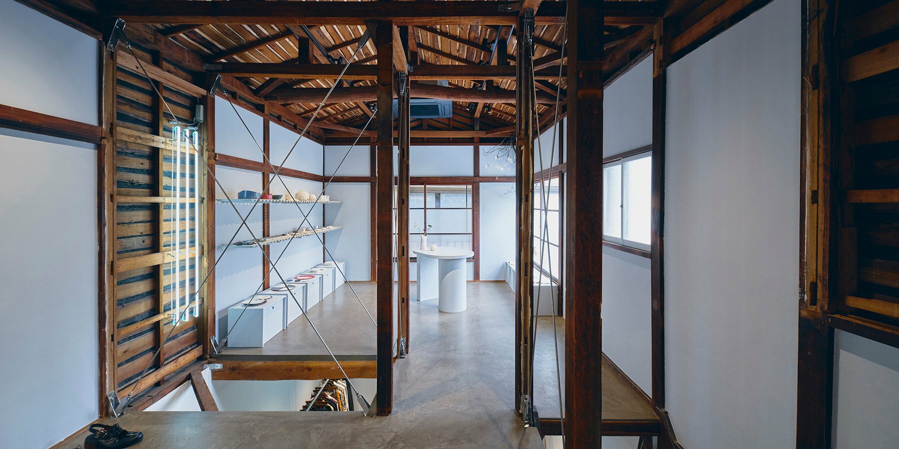 traditional-wooden-japanese-dwelling-apparel-store-kii-inc-designboom-2