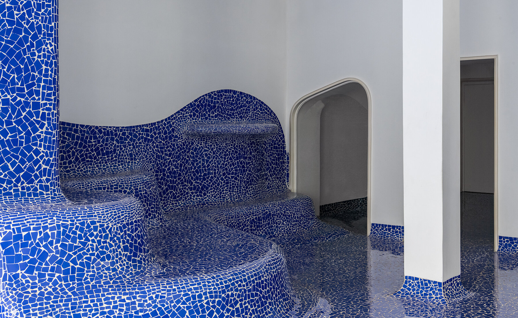 abin-chaudhuri-art-rickshaw-installation-designboom-08a