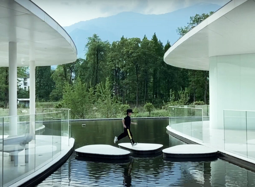 ‘woyun platform’ suspends in air for full out-in-nature experience