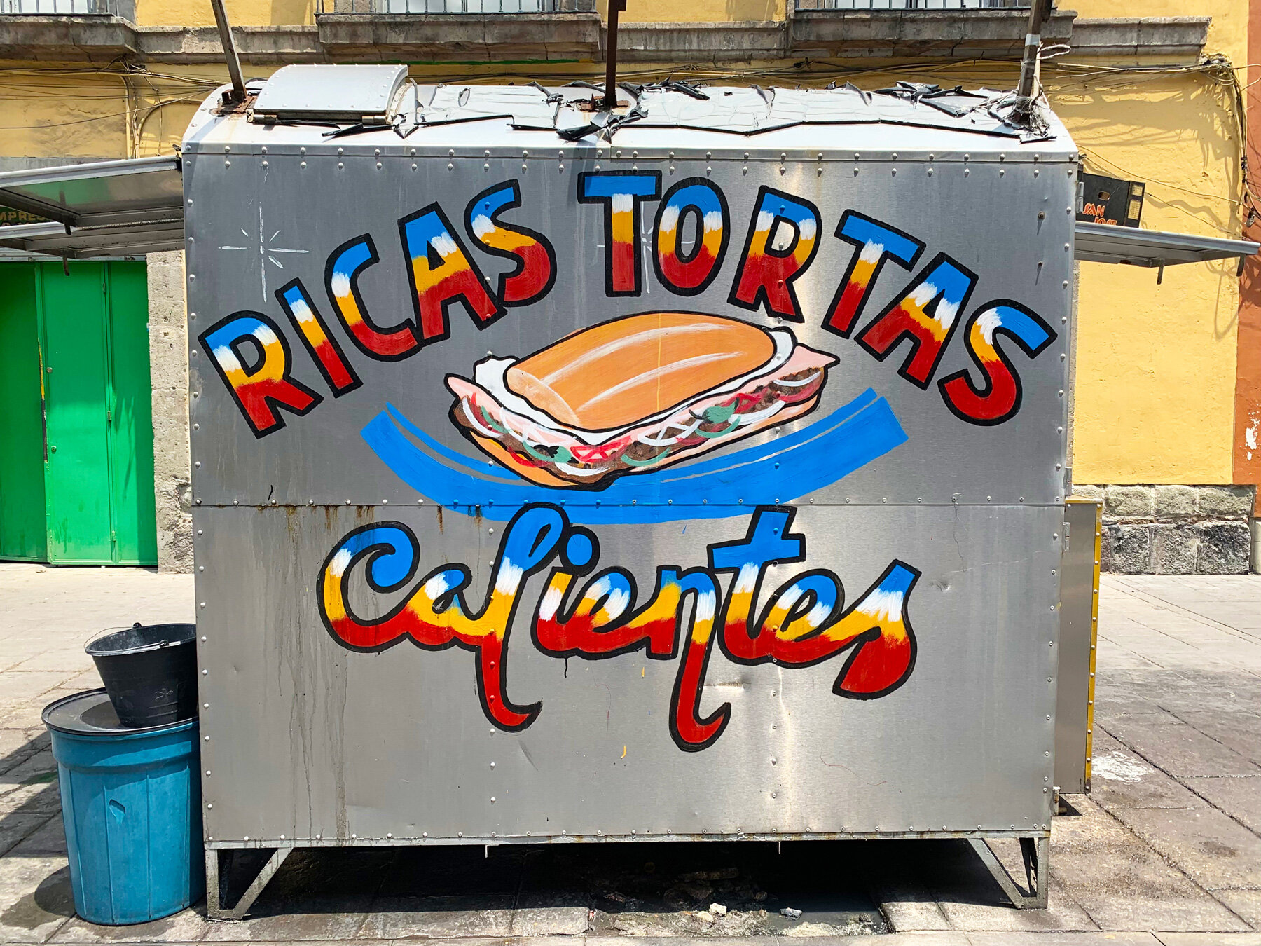 kurt-hollander-mexico-city-food-stalls-paintings-designboom-large