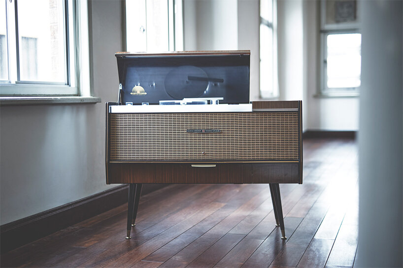 panasonic's FUTURE LIFE FACTORY retrofits 1960s stereo system for the digital age