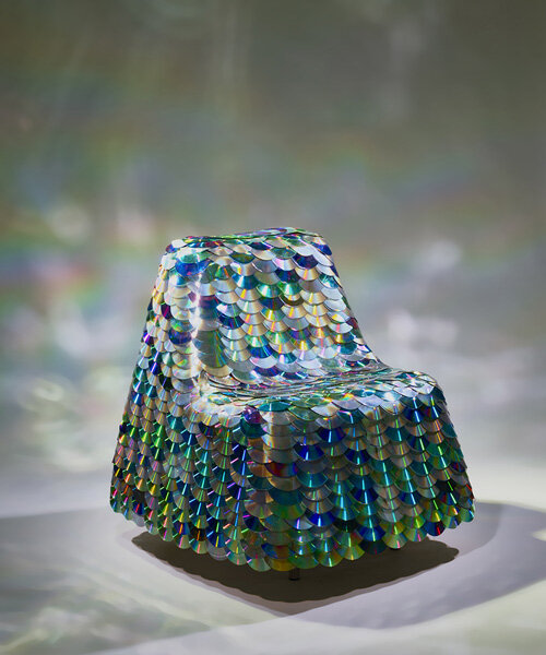 887 CDs and DVDs make up the 'compact disc chair' by boris dennler