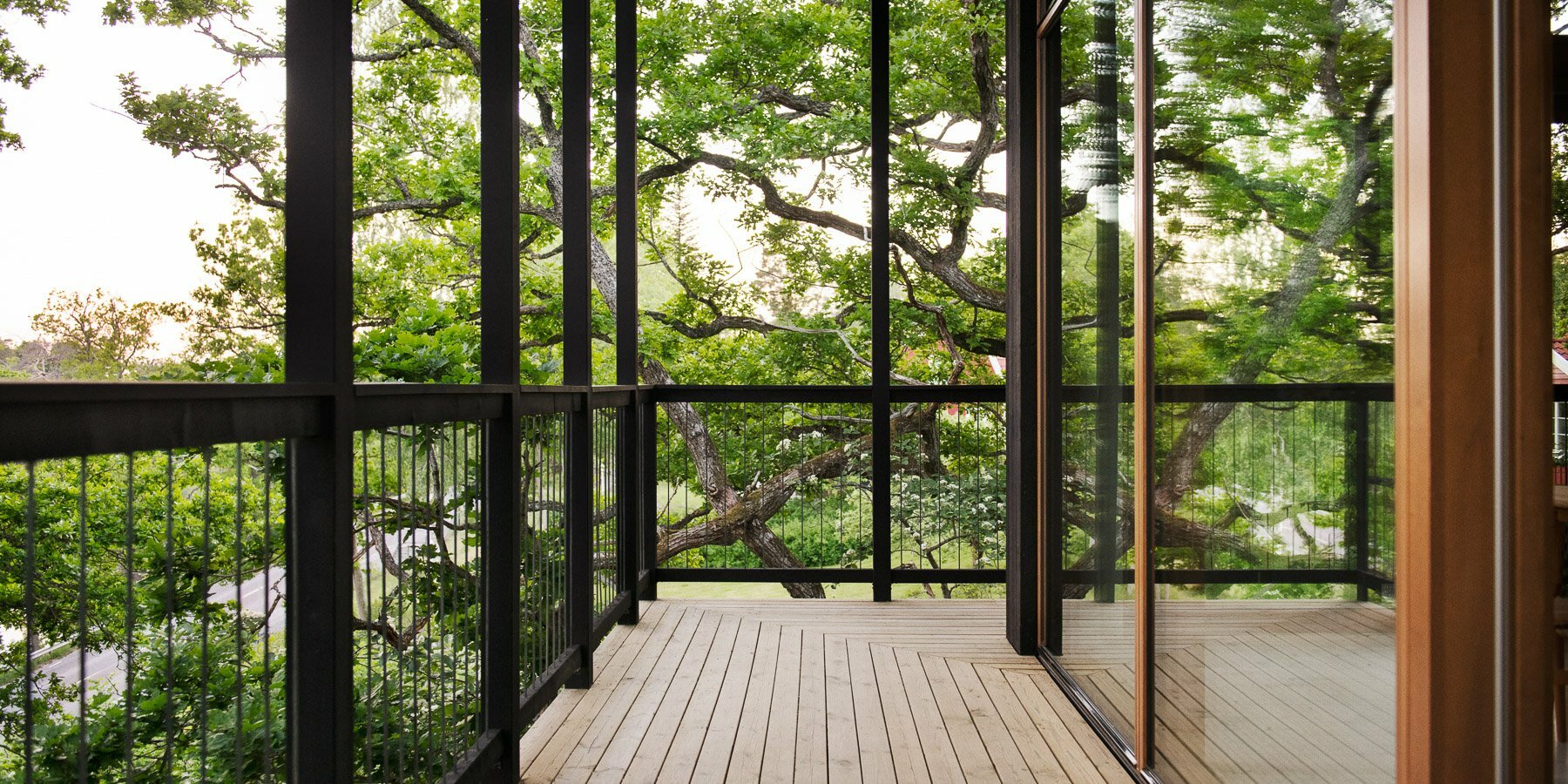 andrenfogelström-wooden-villa-copper-clad-bridge-stockholm-archipelago-designboom-5