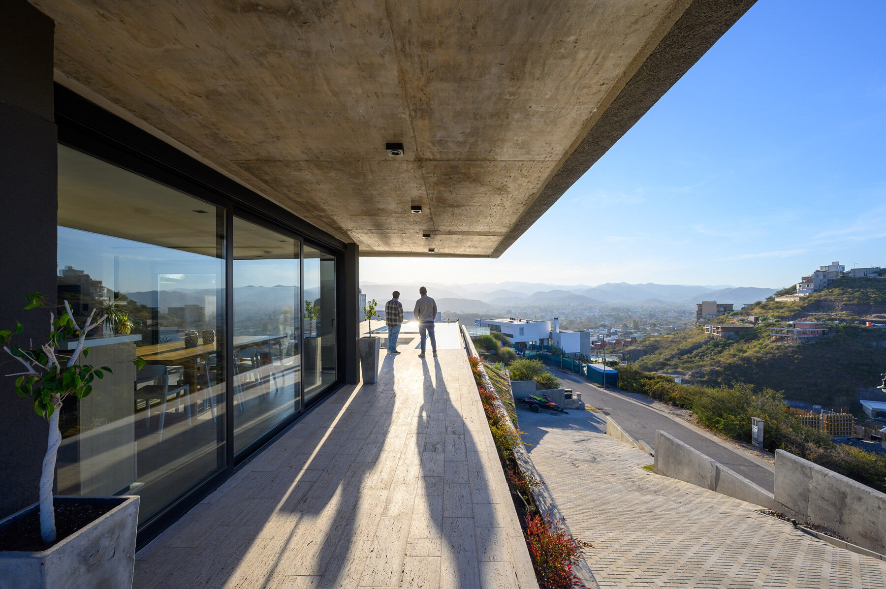 federico-urfer-arquitecto-casa-plc-argentina-gonzalo-viramonte-designboom-08a