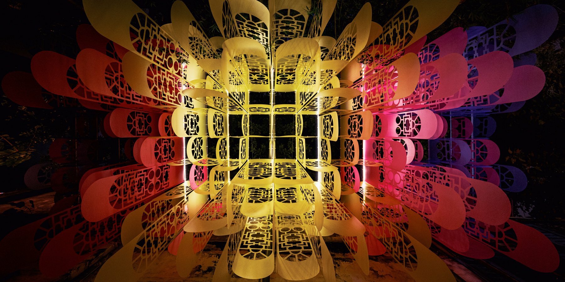 pamela-tan-endless-frames-designboom-1800
