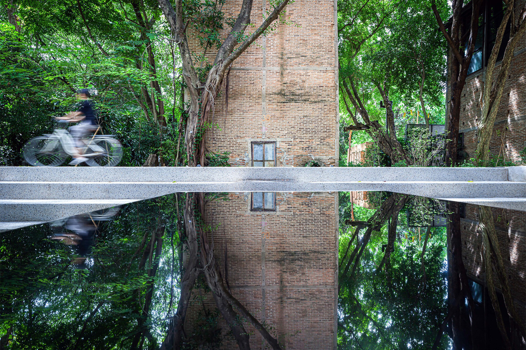 pava-architects-old-tobacco-drying-barn-tea-house-thailand-designboom-full-width-01