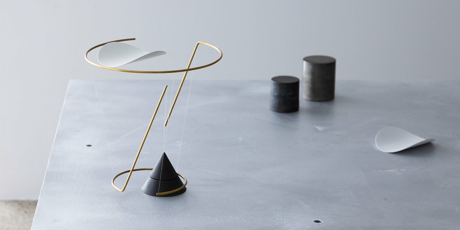 so-koizumi-brass-wind-chime-tensegrity-structure-designboom-8
