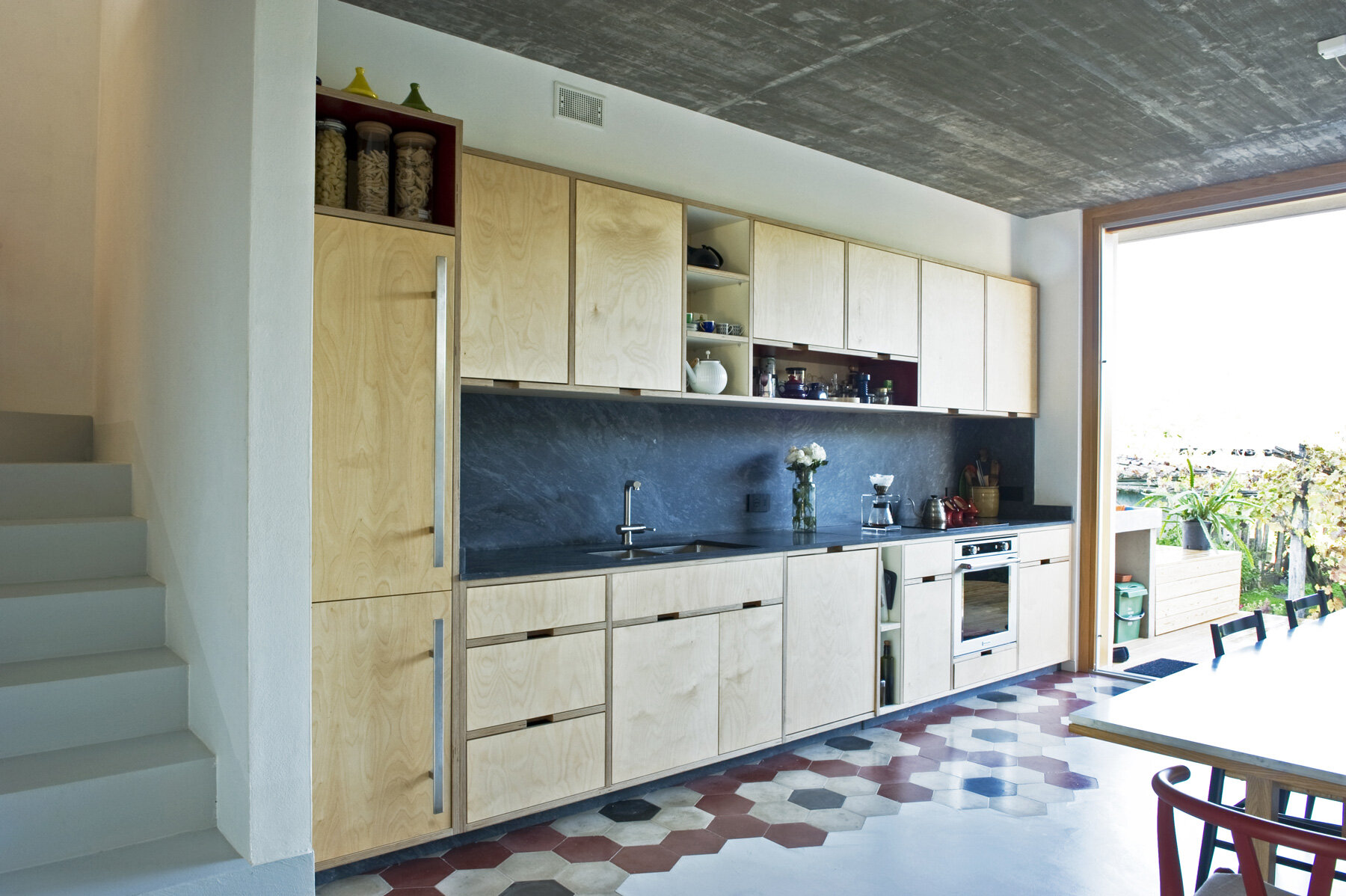 casa-duo-pan-architects-tuscany-designboom-wide1
