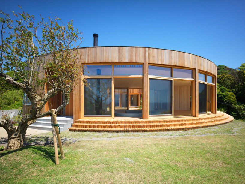 circular '365°' house by andrea hikone opens generously to japan's natural landscapes