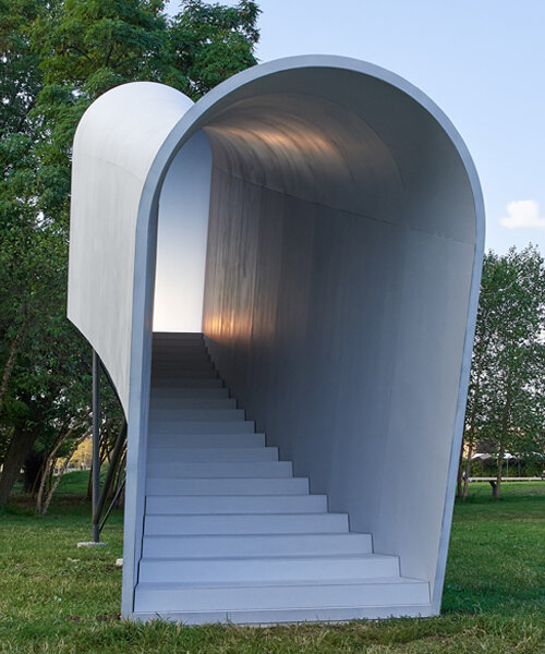 daniel shieh creates a portal to another earth in new york's socrates sculpture park