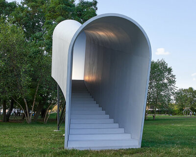 daniel shieh creates a portal to another earth in new york's socrates sculpture park