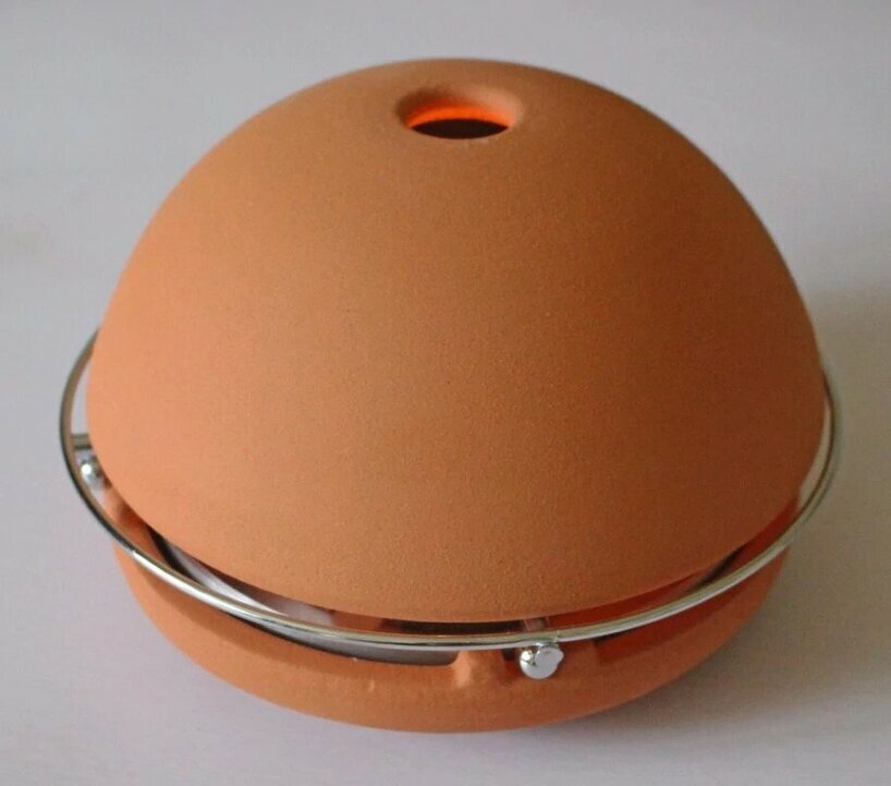 this electric-free terracotta diffuser can radiate heat for about 5 hours