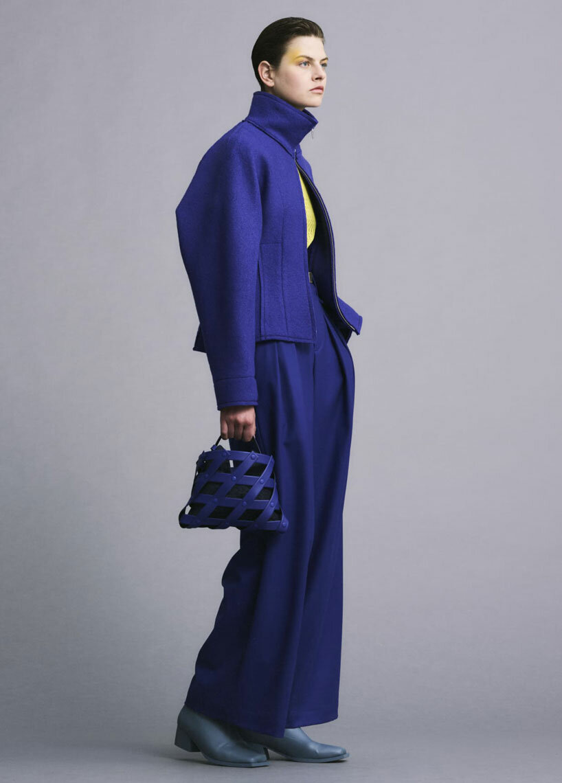 ISSEY MIYAKE's 'spiral grid' bags unfolds into a mesh-like design with adjustable sizes