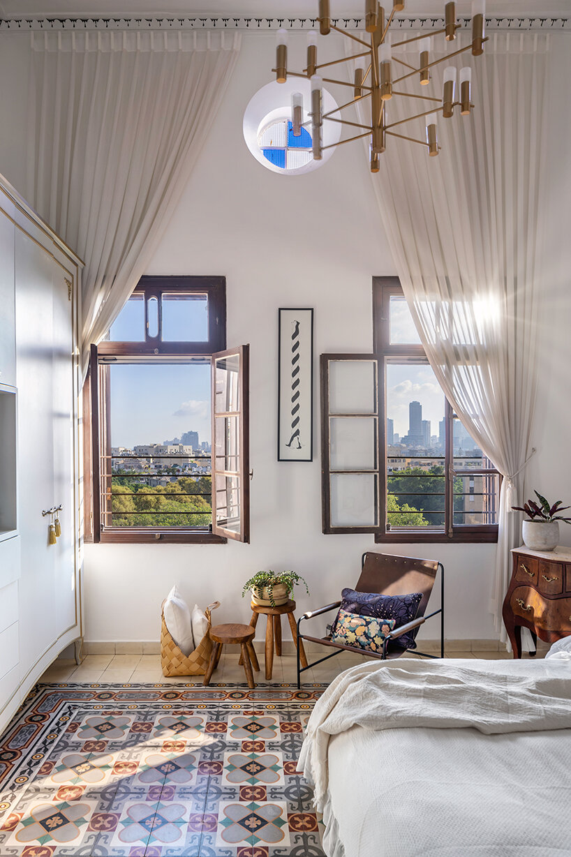 MáS studio brings subtle modernity to 19th-century ottoman house in tel aviv
