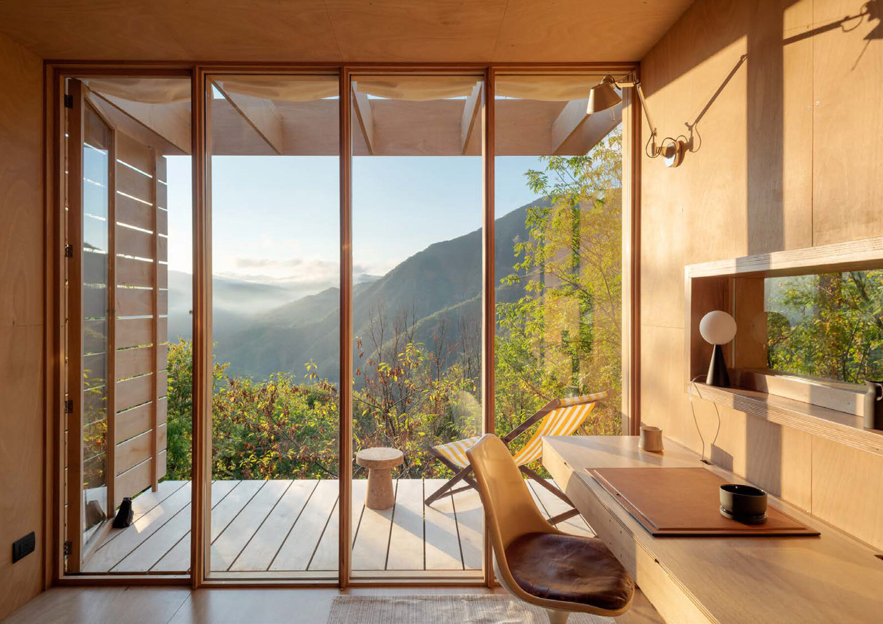 japanese-teahouses-scandinavian-huts-llab-hermitage-cabin-italy-designboom-full-widt