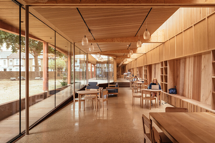 lea bridge library london