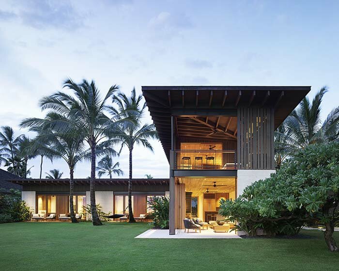 walker warner architects builds its 'hale nukumoi,' a breezy hawaiian retreat