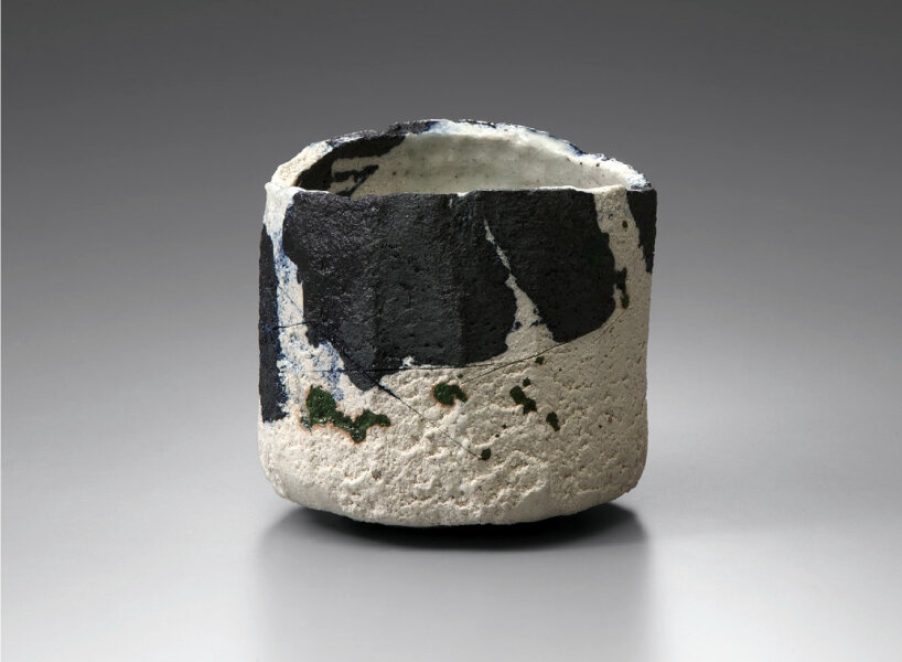 Raku Kichizaemon XV Jikinyu White Rock series