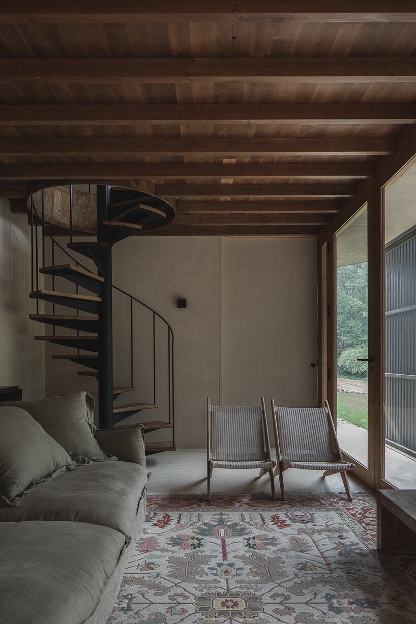 'house in arouca' is a minimalist & rustic reinterpretation of the traditional granary 