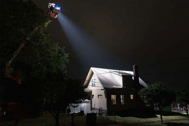 Ian Light PENUMBRA: ian strange turns homes into giant light installations