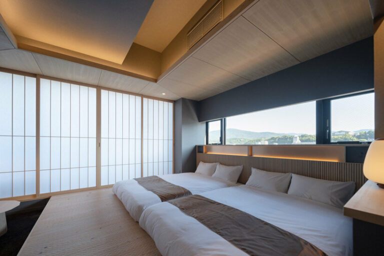 naruse inokuma timber-infused hotel in nakatsugawa, japan