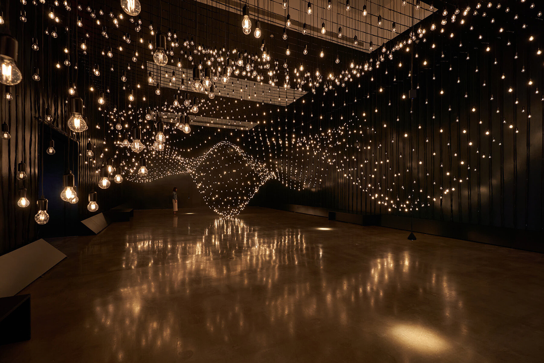 rafael-lozano-hemmer-pulse-topology-bmw-superblue-miami-designboom-05a