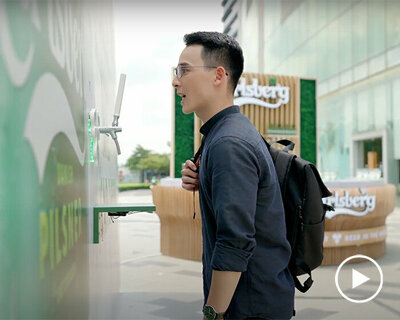 say 'carlsberg' and this AI-powered billboard will give out free beer in vietnam