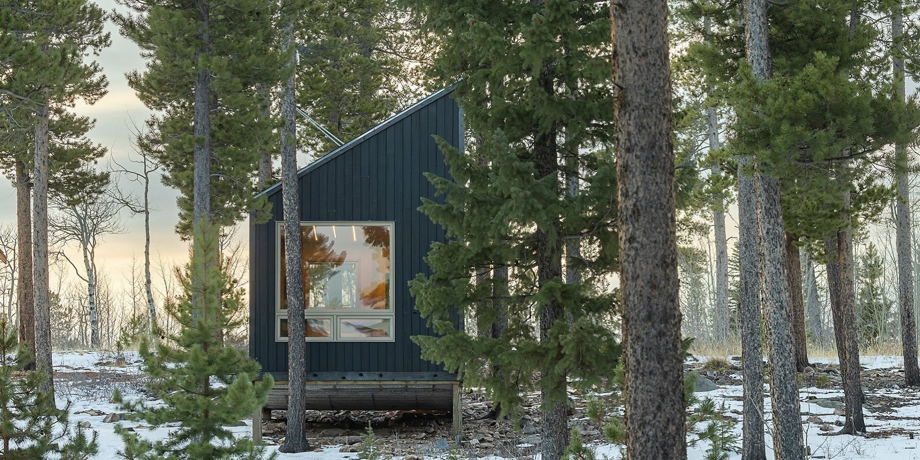 carbon-negative-cabin-michael-quirk-designboom-10