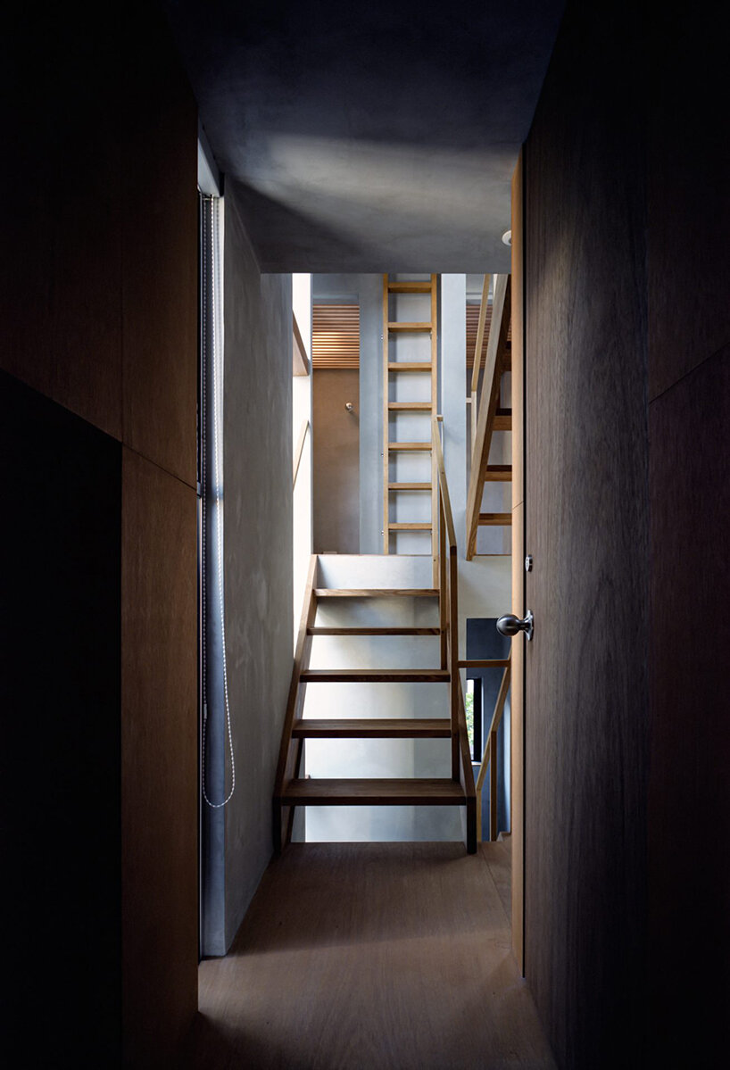'house in koshien' by fujiwaramuro architects echoes japan's connecting roads + alleys