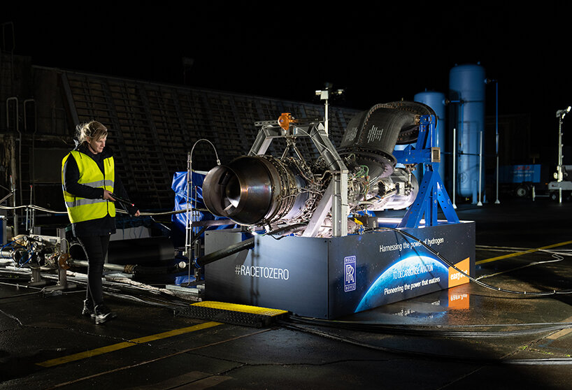 rolls-royce and easyjet successfully test 100% hydrogen-powered jet engine